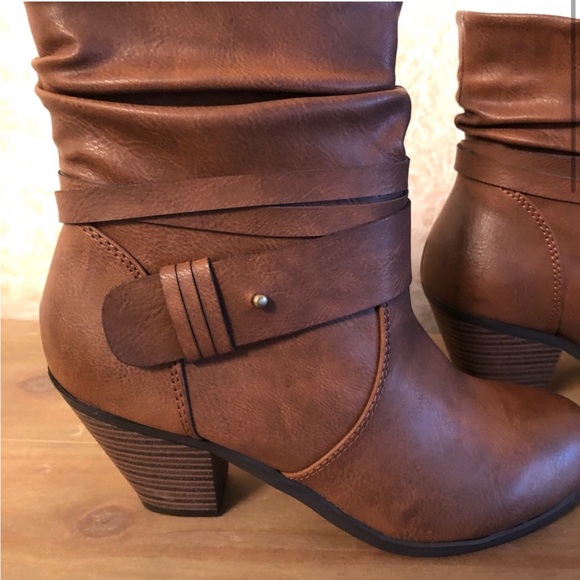 BNWT CL by Laundry ankle boots - Picture 5 of 9